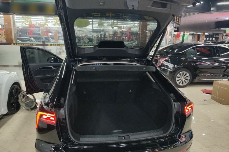 Used Bestune B70 2023 Third Generation 1.5T Automatic Enjoyment Version Trunk