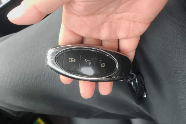 Used Bestune B70 2023 Third Generation 1.5T Automatic Enjoyment Version 70th Anniversary Edition Vehicle Key