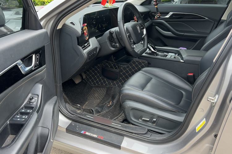Used Bestune B70 2023 Third Generation 1.5T Automatic Enjoyment Version 70th Anniversary Edition Driver Seat