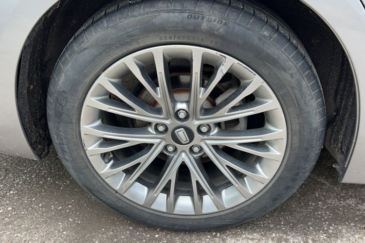 Used Bestune B70 2023 Third Generation 1.5T Automatic Enjoyment Version 70th Anniversary Edition Exterior 5