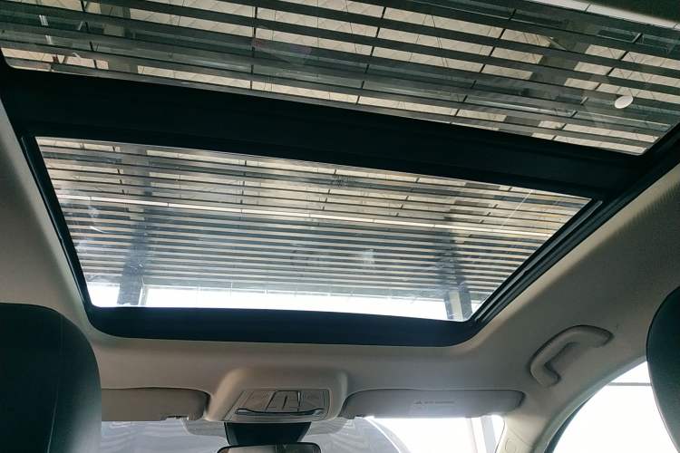 Used Bestune B70 2023 Third Generation 1.5T Automatic Enjoyment Version Headliner