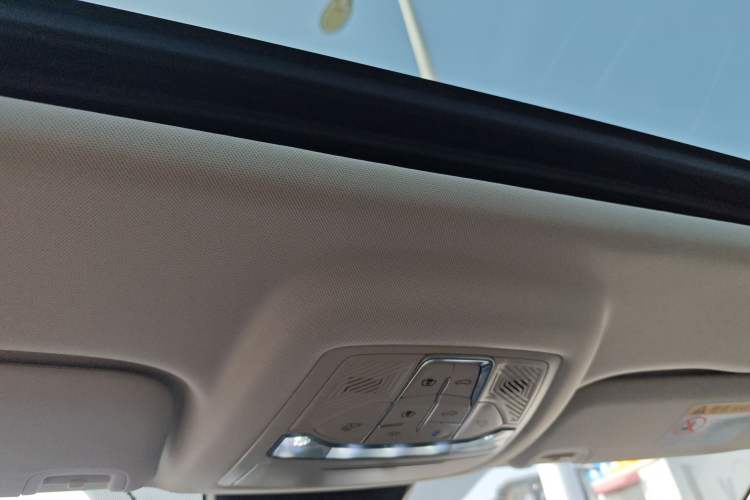 Used Bestune B70 2023 Third Generation 1.5T Automatic Enjoyment Version Headliner