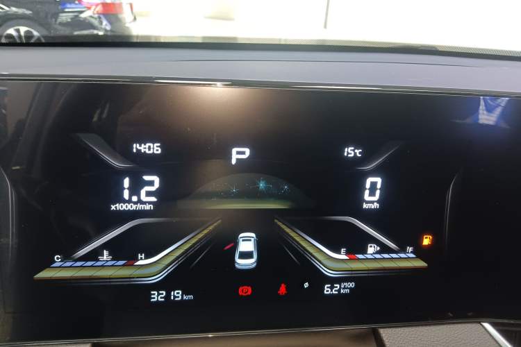 Used Bestune B70 2023 Third Generation 1.5T Automatic Enjoyment Version 70th Anniversary Edition Instrument Cluster