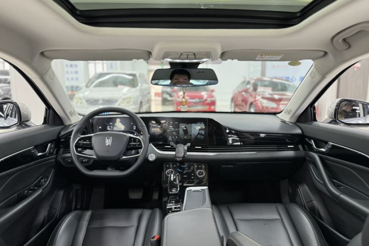 Used Bestune B70 2023 Third Generation 1.5T Automatic Enjoyment Version 70th Anniversary Edition Interior 1