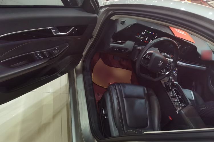 Used Bestune B70 2023 Third Generation 1.5T Automatic Enjoyment Version 70th Anniversary Edition Interior 3