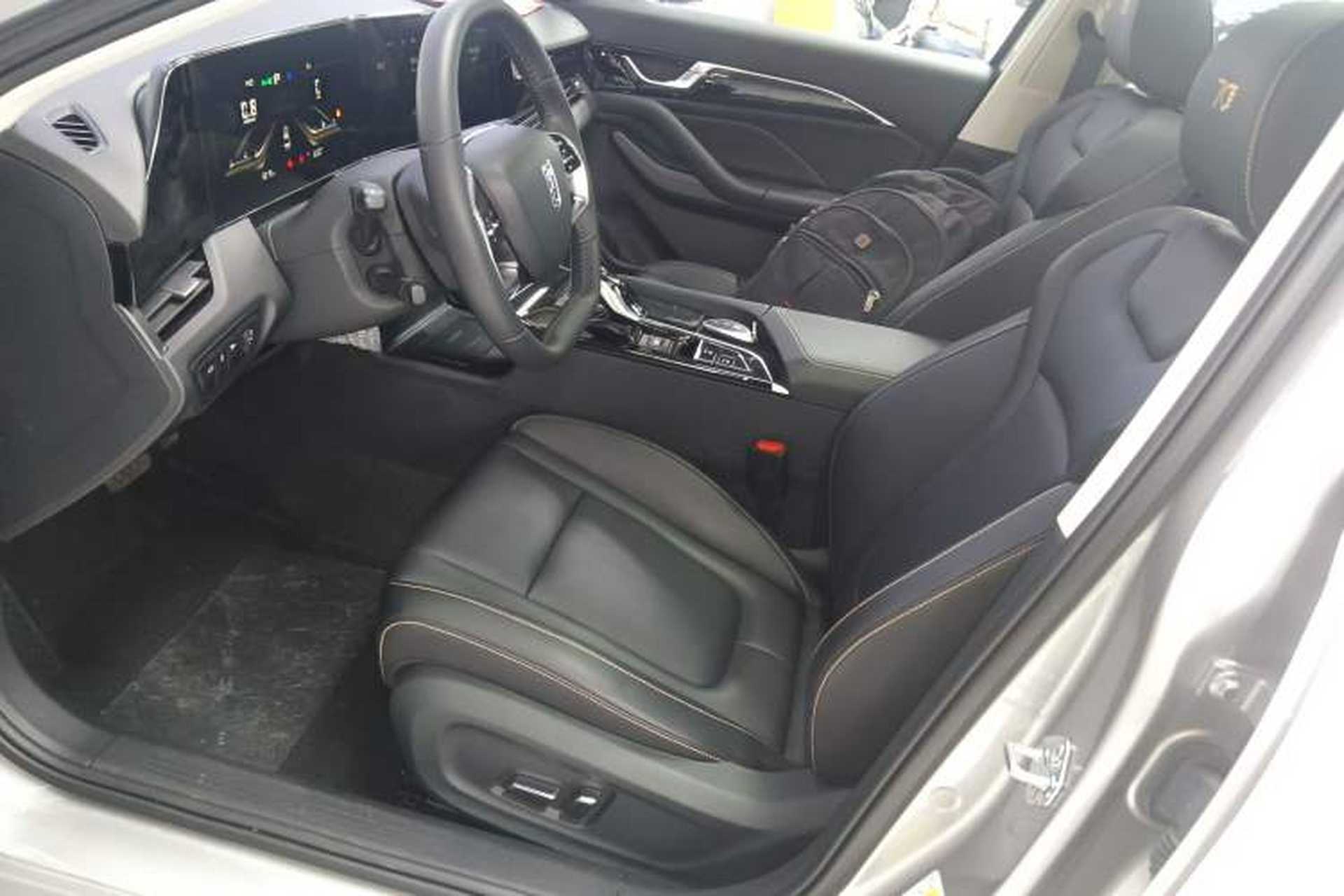 Used Bestune B70 2023 Third Generation 1.5T Automatic Enjoyment Version 70th Anniversary Edition Left Front Seat