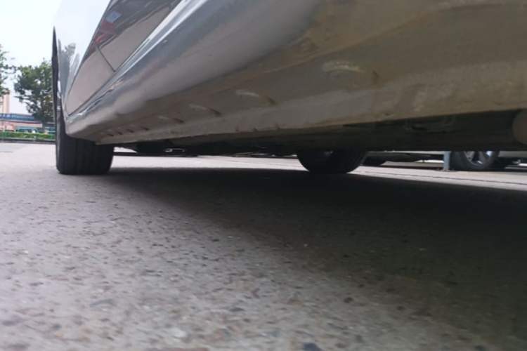 Used Bestune B70 2023 Third Generation 1.5T Automatic Enjoyment Version 70th Anniversary Edition Left Side Sill