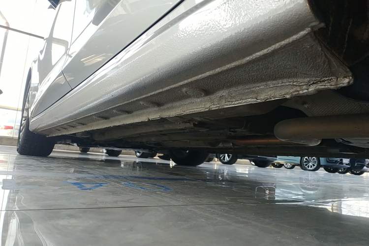 Used Bestune B70 2023 Third Generation 1.5T Automatic Enjoyment Version Left Side Sill