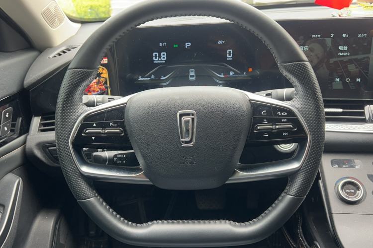 Used Bestune B70 2023 Third Generation 1.5T Automatic Enjoyment Version 70th Anniversary Edition Steering Wheel