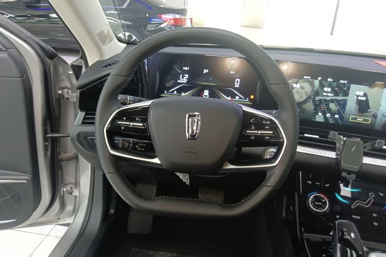 Used Bestune B70 2023 Third Generation 1.5T Automatic Enjoyment Version 70th Anniversary Edition Steering Wheel