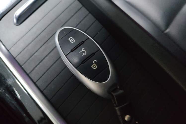 Used Bestune B70 2023 Third Generation 1.5T Automatic Enjoyment Version Vehicle Key