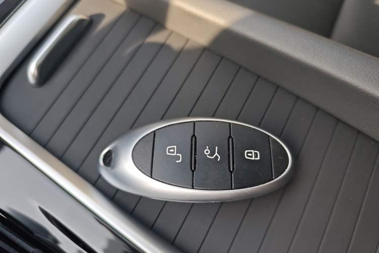 Used Bestune B70 2023 Third Generation 1.5T Automatic Enjoyment Version Vehicle Key