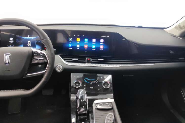 Used Bestune B70 2023 Third Generation 1.5T Automatic Enjoyment Version Audio And AC Panel
