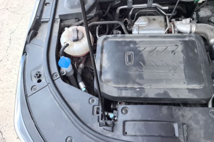 Used Bestune B70 2023 Third Generation 1.5T Automatic Enjoyment Version Engine Bay Right