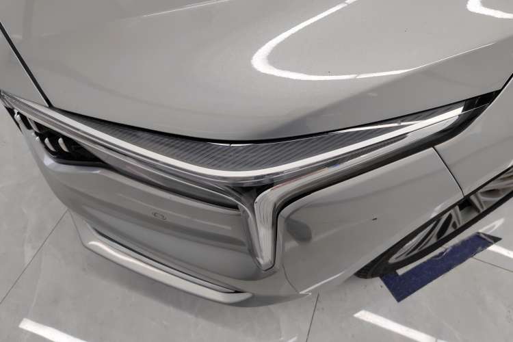 Used Bestune B70 2023 Third Generation 1.5T Automatic Enjoyment Version Left Front Headlight