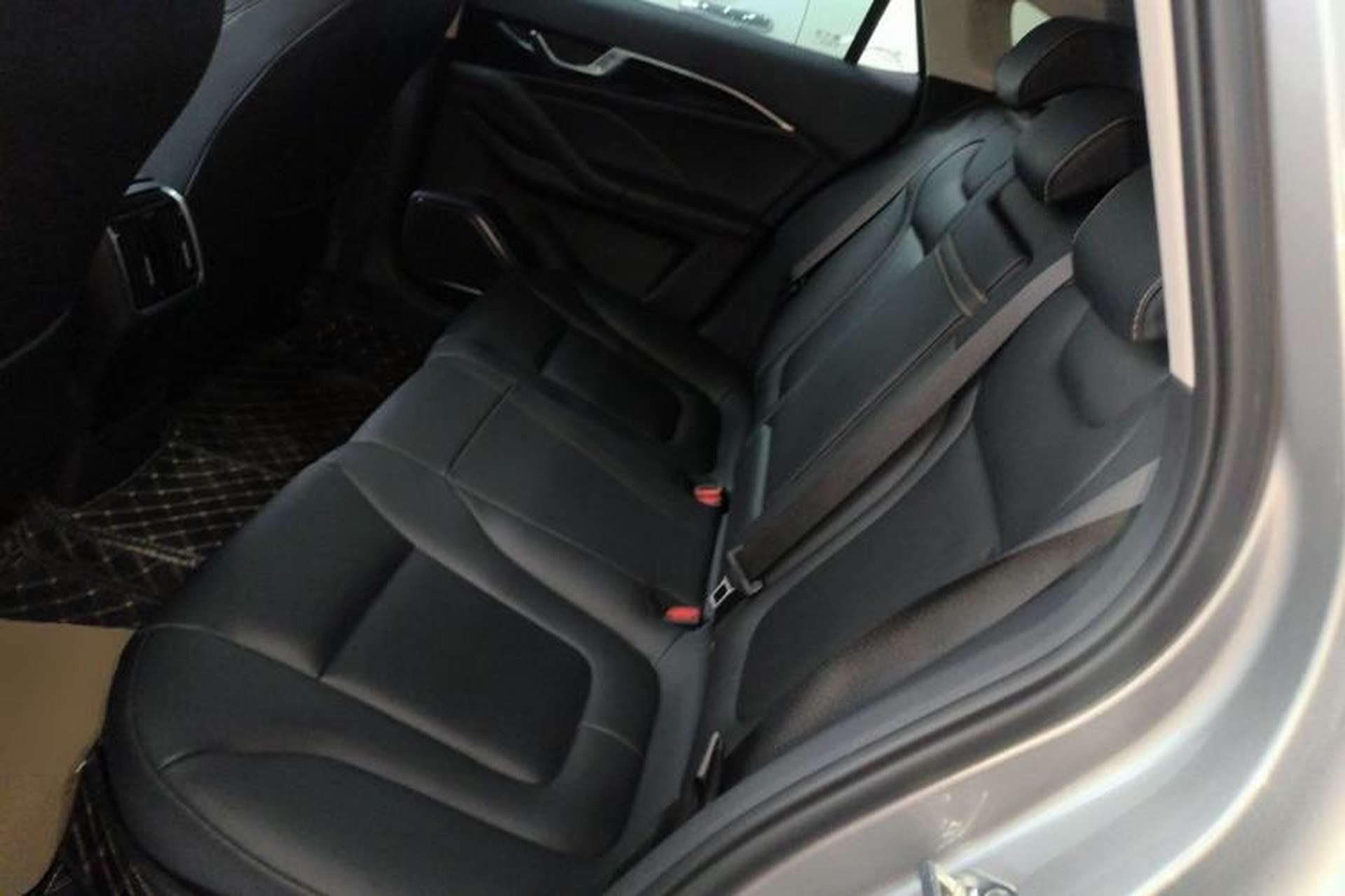 Used Bestune B70 2023 Third Generation 1.5T Automatic Enjoyment Version Left Rear Seat