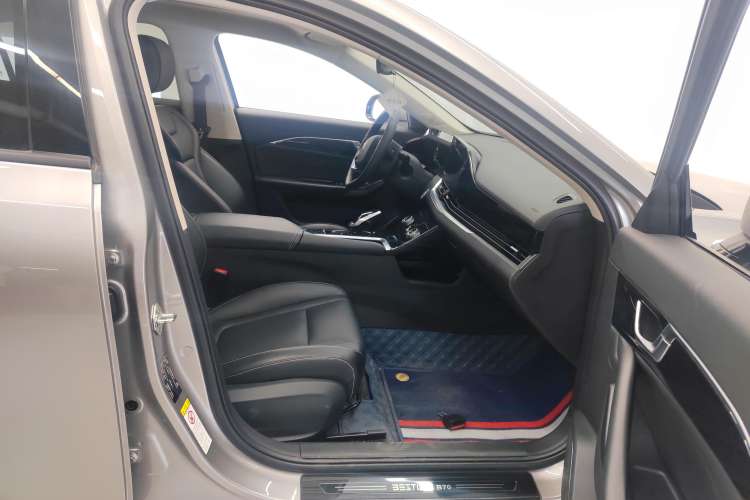 Used Bestune B70 2023 Third Generation 1.5T Automatic Enjoyment Version Right Front Seat