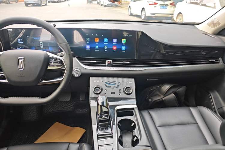 Used Bestune B70 2023 Third Generation 1.5T Automatic Enjoyment Version Audio And AC Panel
