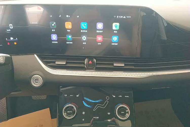 Used Bestune B70 2023 Third Generation 1.5T Automatic Enjoyment Version Audio And AC Panel