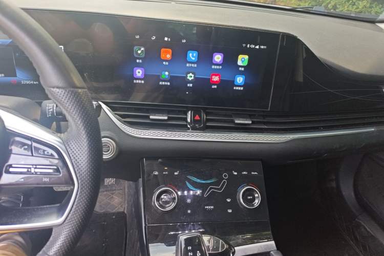 Used Bestune B70 2023 Third Generation 1.5T Automatic Enjoyment Version Audio And AC Panel