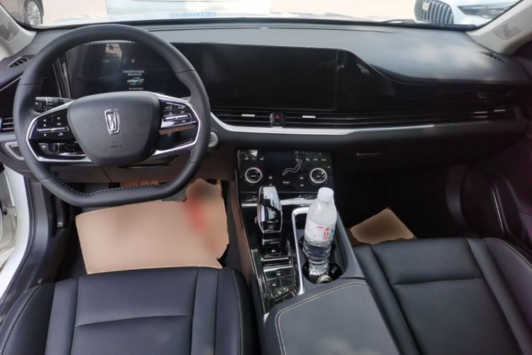 Used Bestune B70 2023 Third Generation 1.5T Automatic Enjoyment Version Center Console