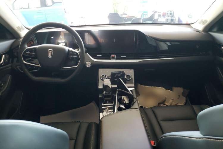 Used Bestune B70 2023 Third Generation 1.5T Automatic Enjoyment Version Center Console