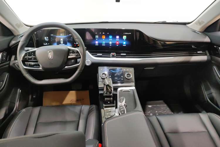 Used Bestune B70 2023 Third Generation 1.5T Automatic Enjoyment Version Center Console