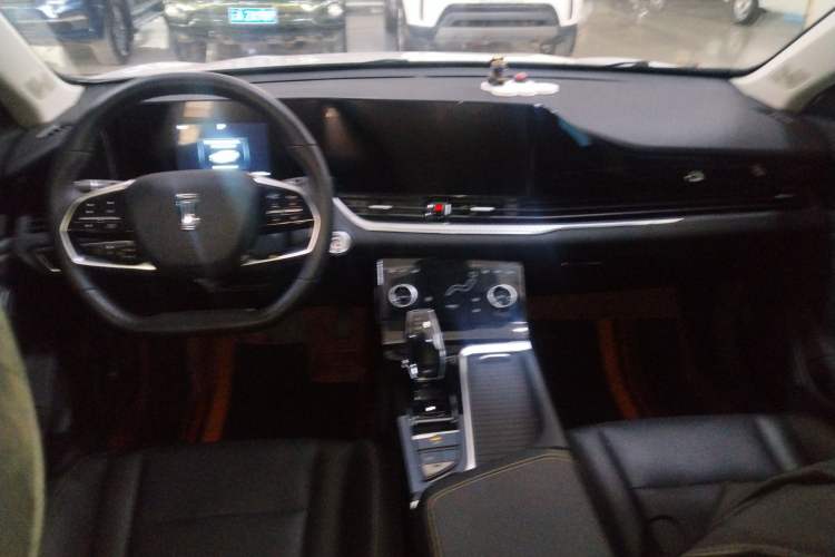 Used Bestune B70 2023 Third Generation 1.5T Automatic Enjoyment Version Center Console