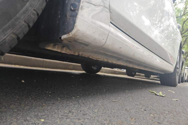 Used Bestune B70 2023 Third Generation 1.5T Automatic Enjoyment Version Chassis Front Left