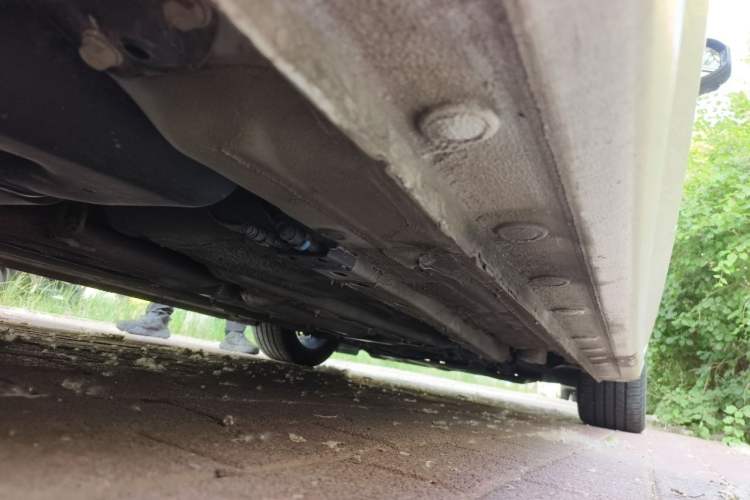 Used Bestune B70 2023 Third Generation 1.5T Automatic Enjoyment Version Chassis Rear Right