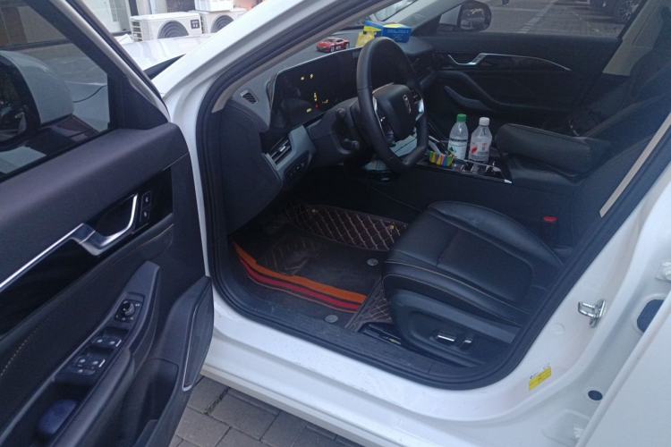 Used Bestune B70 2023 Third Generation 1.5T Automatic Enjoyment Version 70th Anniversary Edition Driver Seat