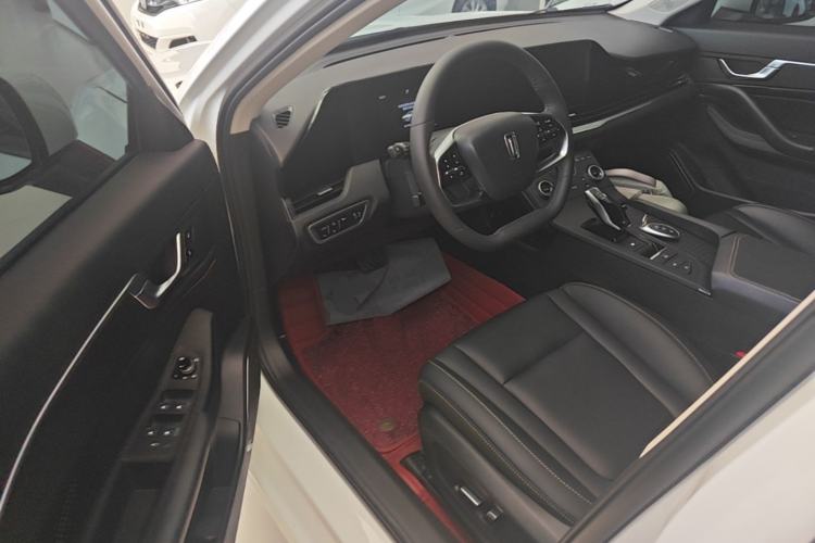 Used Bestune B70 2023 Third Generation 1.5T Automatic Enjoyment Version Driver Seat