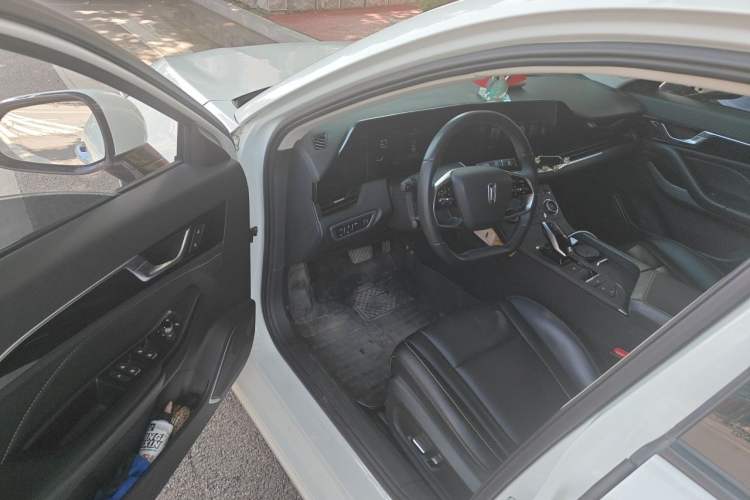 Used Bestune B70 2023 Third Generation 1.5T Automatic Enjoyment Version Driver Seat