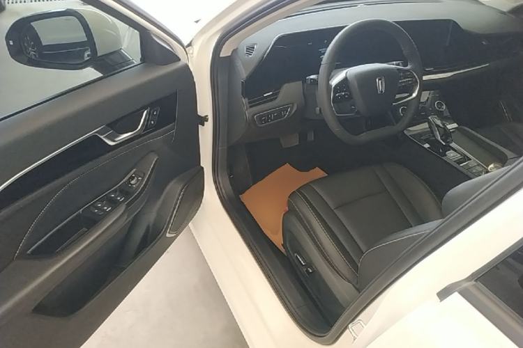 Used Bestune B70 2023 Third Generation 1.5T Automatic Enjoyment Version Driver Seat