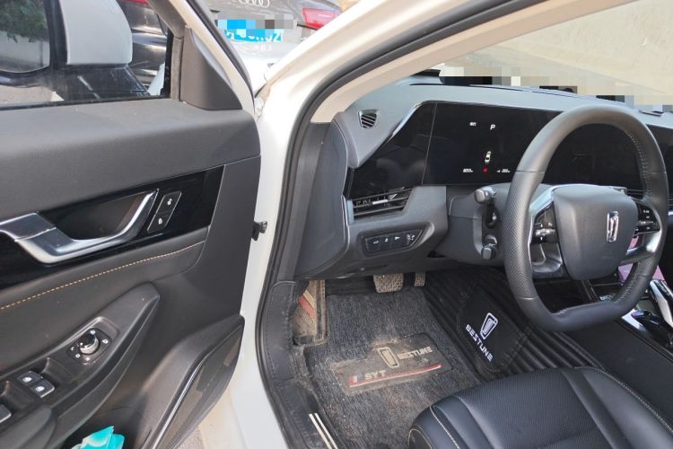Used Bestune B70 2023 Third Generation 1.5T Automatic Enjoyment Version 70th Anniversary Edition Driver Seat