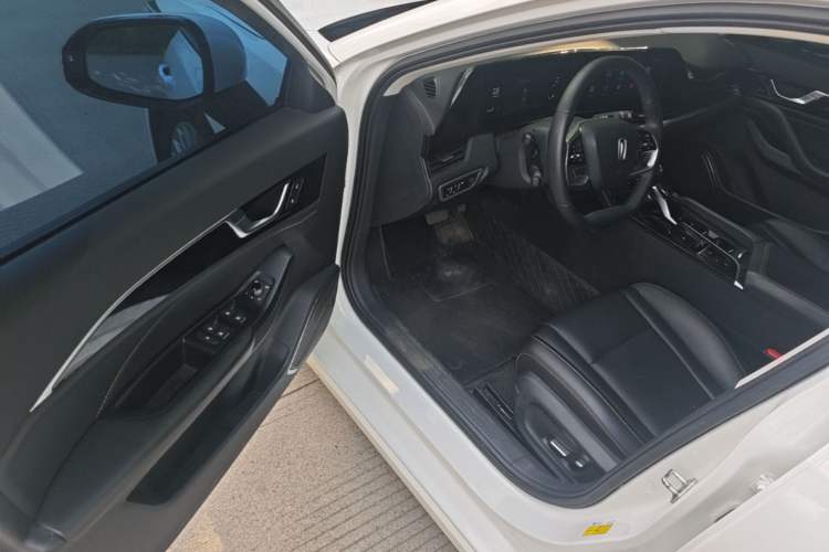 Used Bestune B70 2023 Third Generation 1.5T Automatic Enjoyment Version Driver Seat