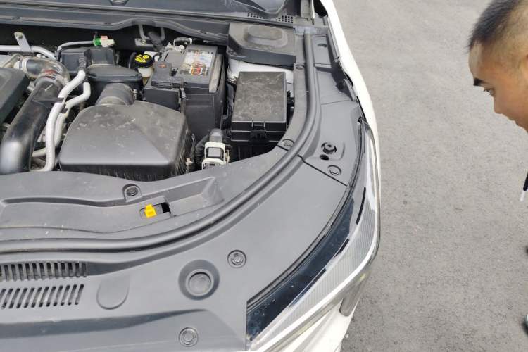 Used Bestune B70 2023 Third Generation 1.5T Automatic Enjoyment Version Engine Bay Left