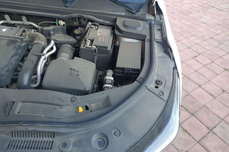 Used Bestune B70 2023 Third Generation 1.5T Automatic Enjoyment Version Engine Bay Left