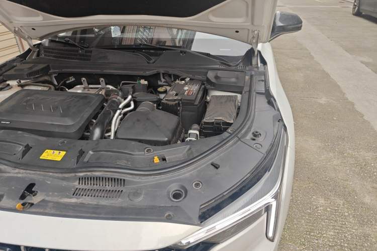 Used Bestune B70 2023 Third Generation 1.5T Automatic Enjoyment Version Engine Bay Left