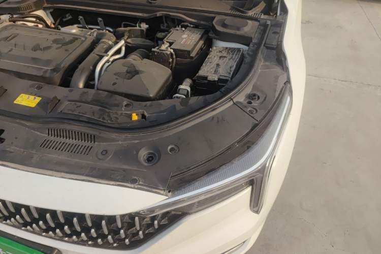 Used Bestune B70 2023 3rd Generation 1.5T Automatic Enjoyment Version 70th Anniversary Edition Engine Bay Left