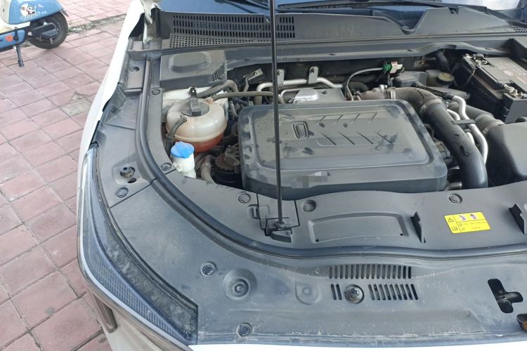 Used Bestune B70 2023 Third Generation 1.5T Automatic Enjoyment Version Engine Bay Right