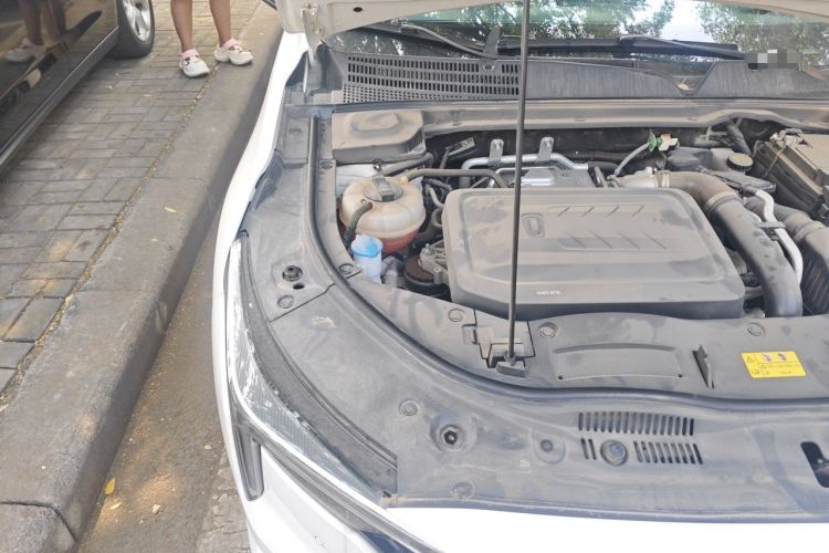 Used Bestune B70 2023 Third Generation 1.5T Automatic Enjoyment Version Engine Bay Right