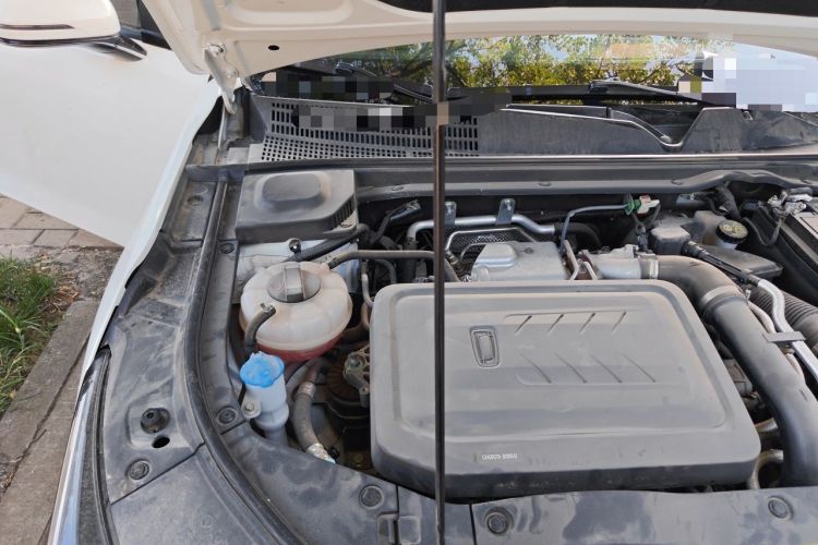 Used Bestune B70 2023 Third Generation 1.5T Automatic Enjoyment Version 70th Anniversary Edition Engine Bay Right