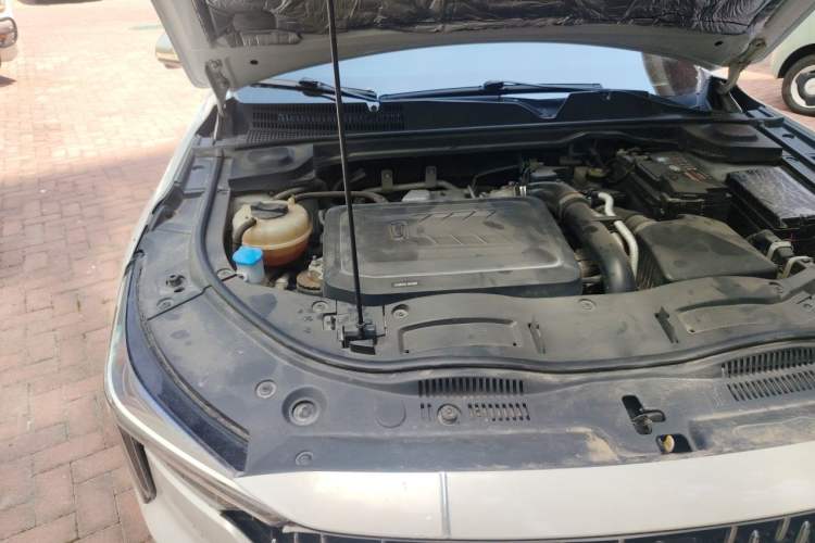 Used Bestune B70 2023 Third Generation 1.5T Automatic Enjoyment Version Engine Bay Right