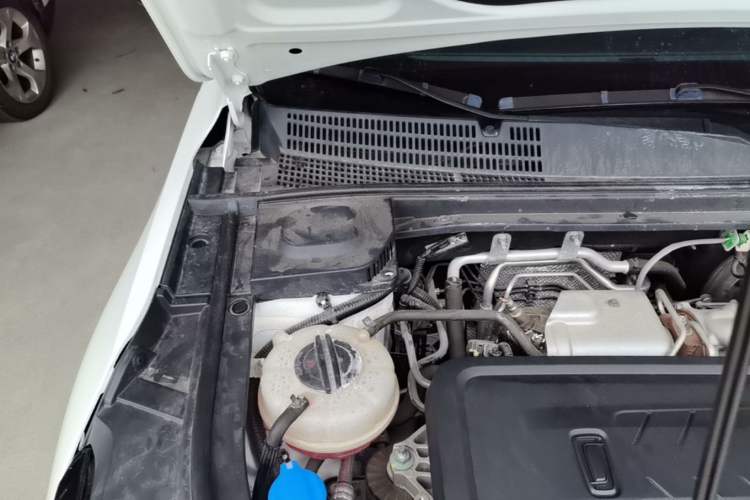 Used Bestune B70 2023 Third Generation 1.5T Automatic Enjoyment Version Engine Bay Right