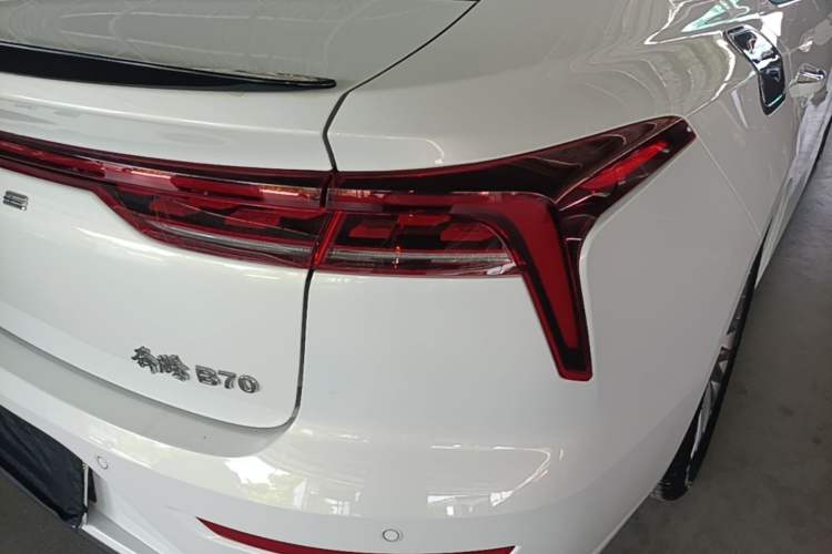 Used Bestune B70 2023 Third Generation 1.5T Automatic Enjoyment Version Exterior 2