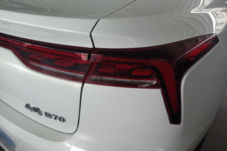 Used Bestune B70 2023 Third Generation 1.5T Automatic Enjoyment Version Exterior 4