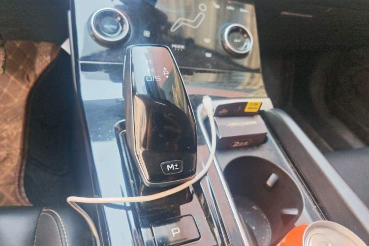 Used Bestune B70 2023 Third Generation 1.5T Automatic Enjoyment Version Gear Lever