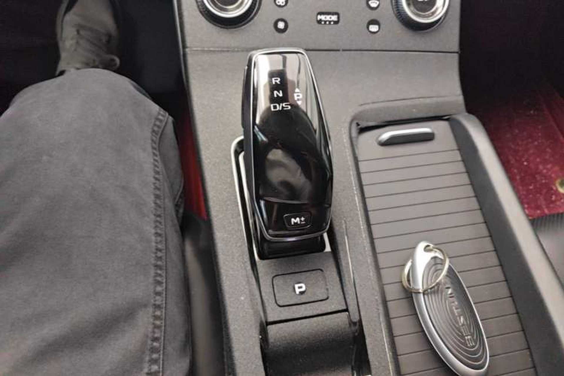 Used Bestune B70 2023 Third Generation 1.5T Automatic Enjoyment Version Gear Lever