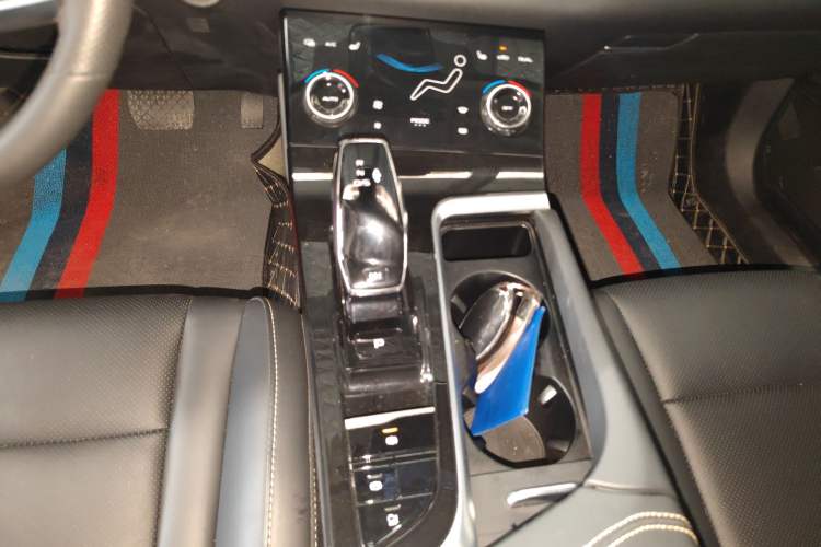 Used Bestune B70 2023 Third Generation 1.5T Automatic Enjoyment Version Gear Lever